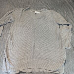 Women's Light Gray V-Neck Sweater